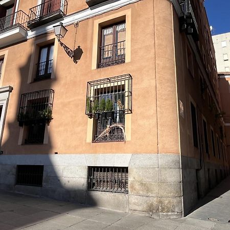 Dplace To Be - Amazing Apartments In Historic Center مدريد المظهر الخارجي الصورة