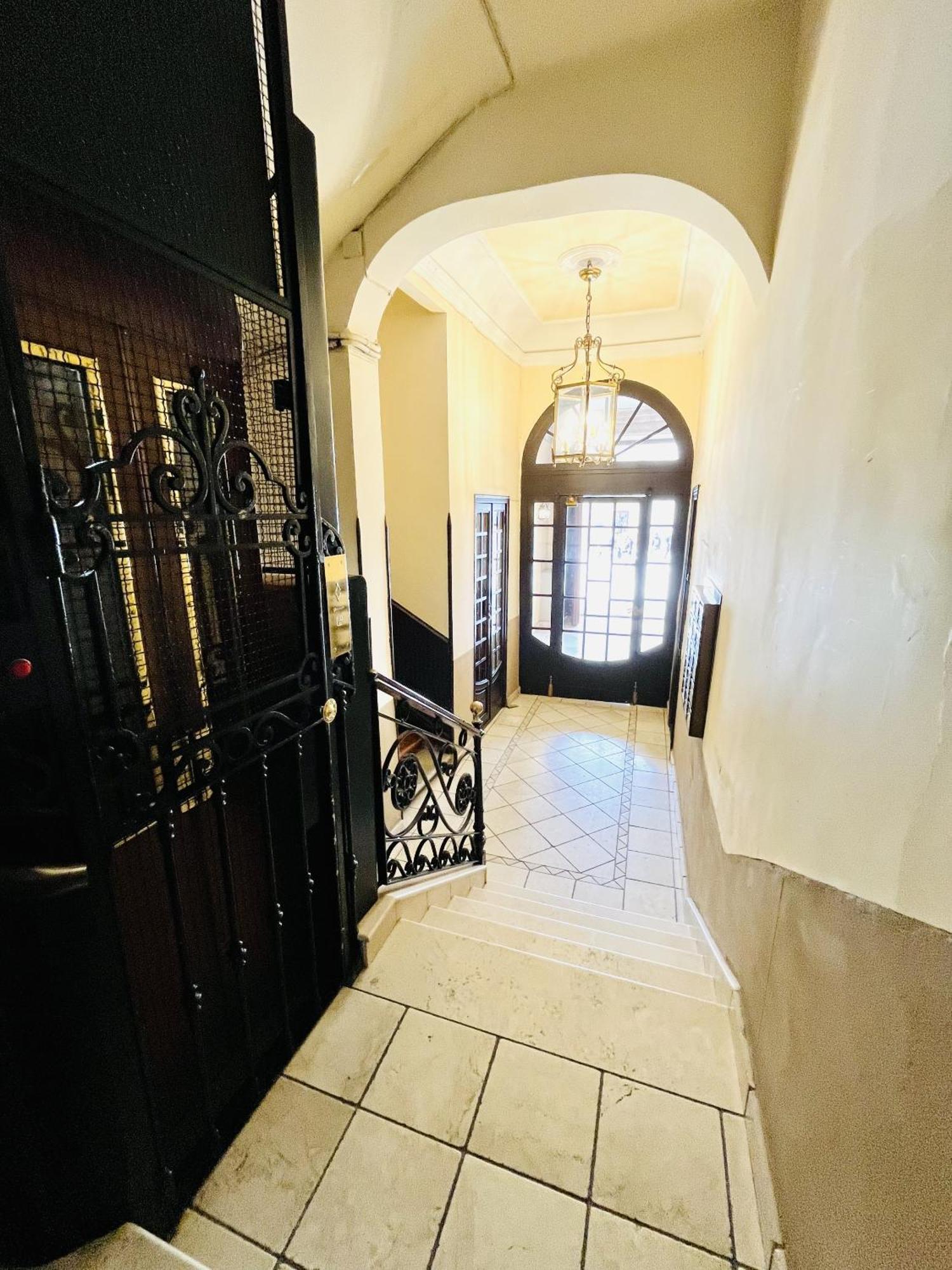 Dplace To Be - Amazing Apartments In Historic Center مدريد المظهر الخارجي الصورة