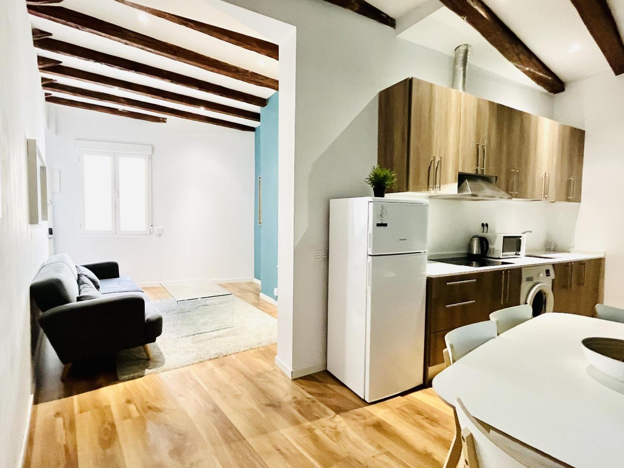 Dplace To Be - Amazing Apartments In Historic Center مدريد الغرفة الصورة